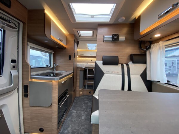 New Weinsberg CaraCompact MB Edition 640 MEG [PEPPER] 2026 Motorhome ...