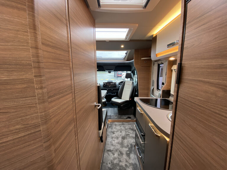 New Weinsberg CaraCompact MB Edition 640 MEG [PEPPER] 2026 Motorhome ...