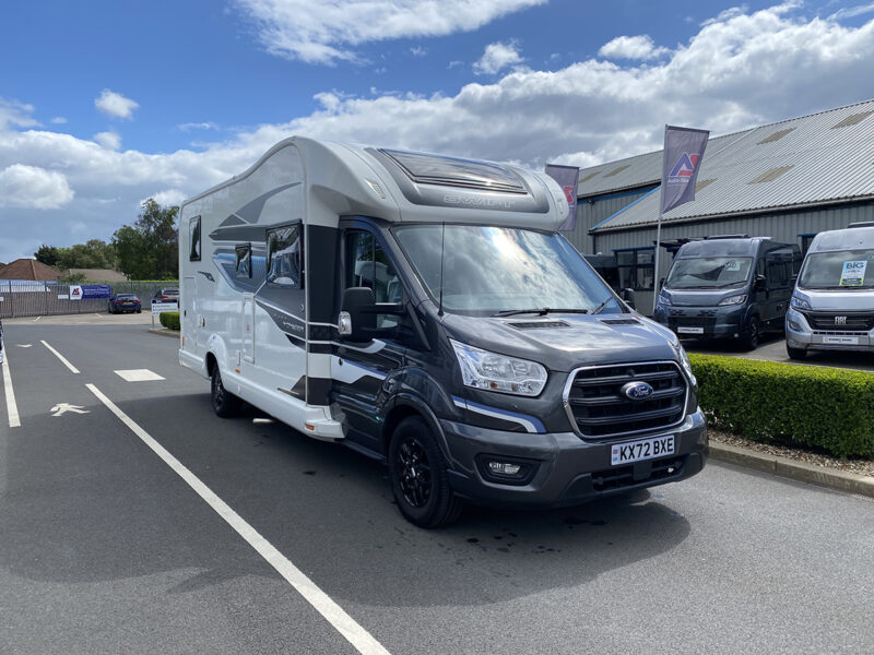 Swift Voyager 584