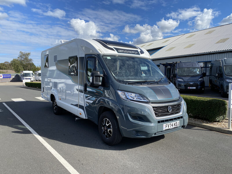 Swift Ascari 384