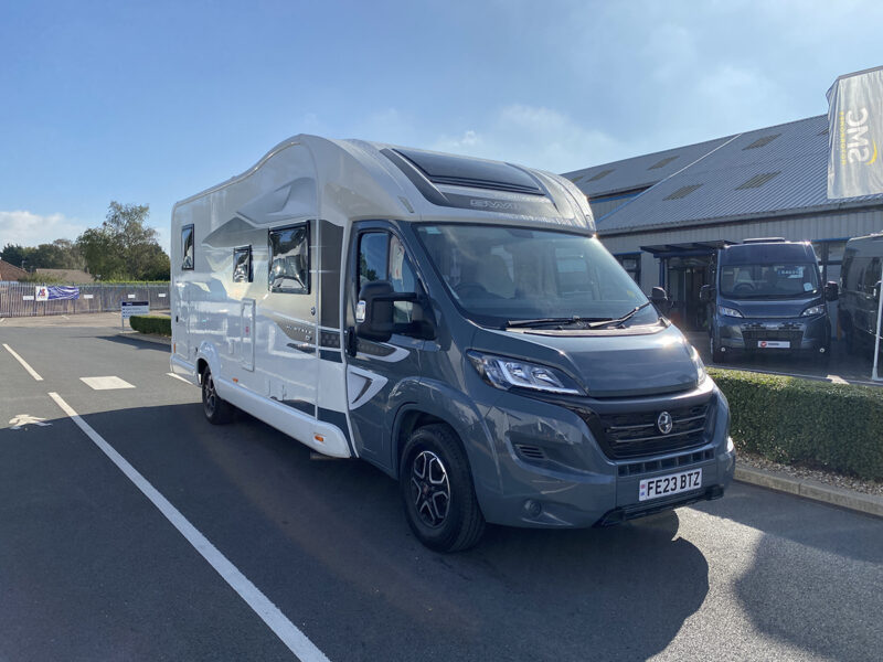 Swift Escape Hi-Style 694