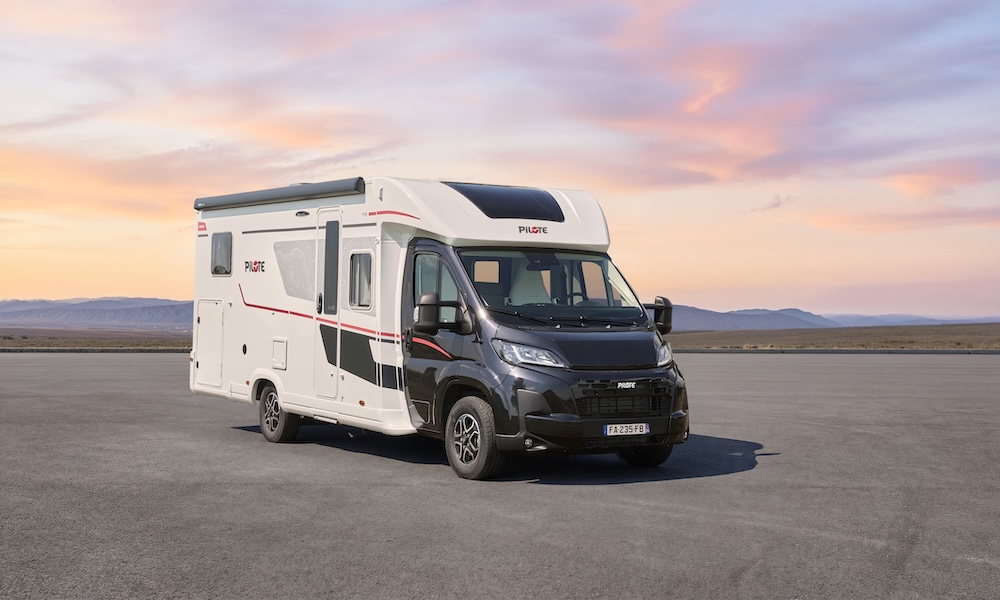 2027 Pilote Motorhomes Block Image